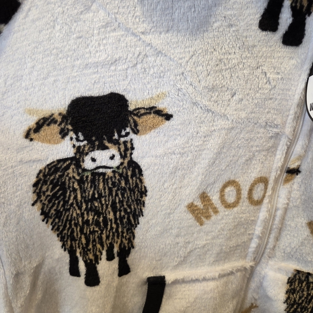 Just a Lil Moo-dy Highland Cow Jumpsuit Pajamas XS Women's New Costume Plush - Picture 2 of 15